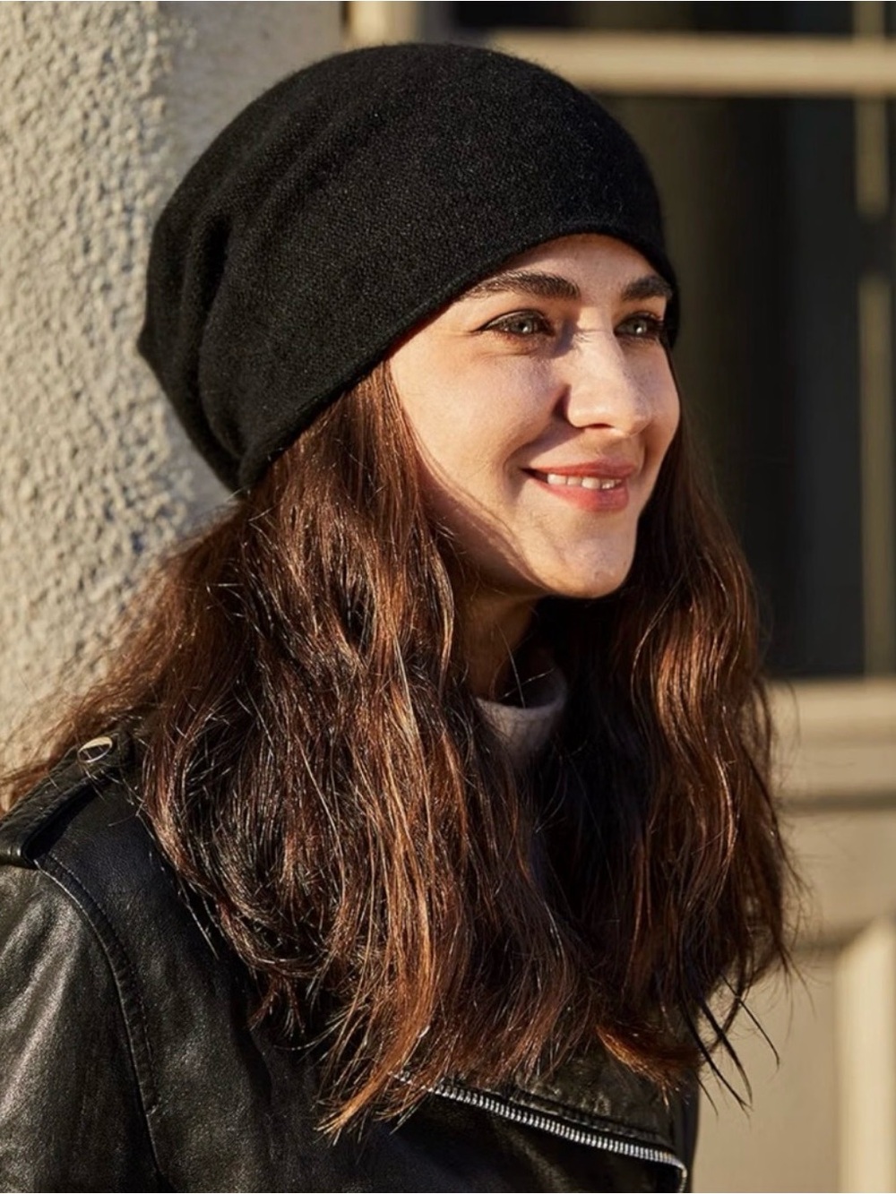 Womens Slouchy Knit Beanie Hat - Black